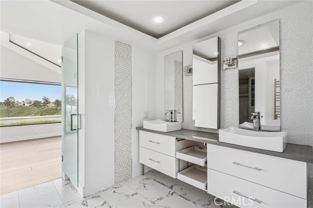 48 Drakes Bay Drive, Corona Del Mar (newport Beach), California 92625, 5 Bedrooms Bedrooms, ,4 BathroomsBathrooms,Residential Lease,For Rent,48 Drakes Bay Drive,CROC25117691