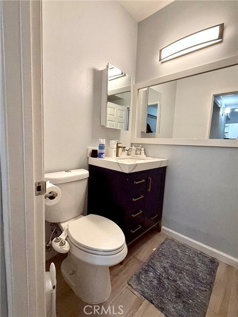 Detail Gallery Image 7 of 20 For 19009 Sherman #16,  Reseda,  CA 91335 - 1 Beds | 1 Baths