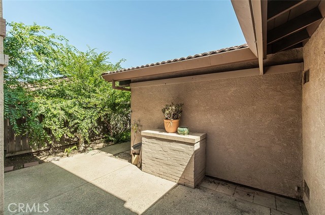 712 E Magill Avenue, Fresno CA: https://media.crmls.org/medias/13e453fd-19f7-4b0c-8598-be7670c8ca31.jpg