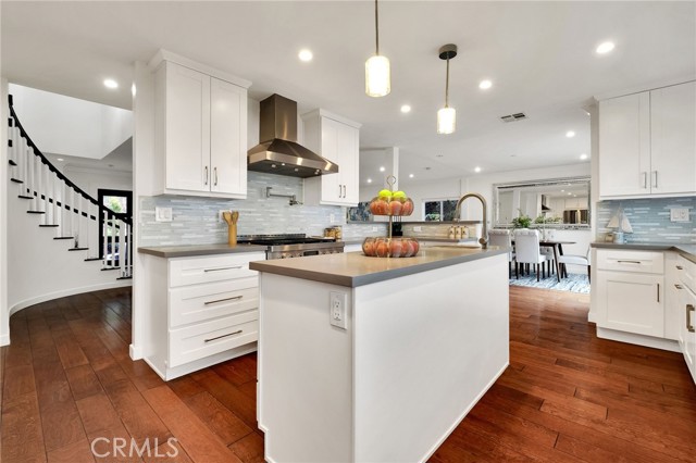 Detail Gallery Image 5 of 62 For 28631 Shire Oaks, Rancho Palos Verdes,  CA 90275 - 5 Beds | 3/1 Baths