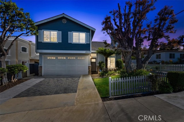 1800 Clark Lane, Redondo Beach, California 90278, 3 Bedrooms Bedrooms, ,2 BathroomsBathrooms,Residential,Sold,Clark,PW23131218