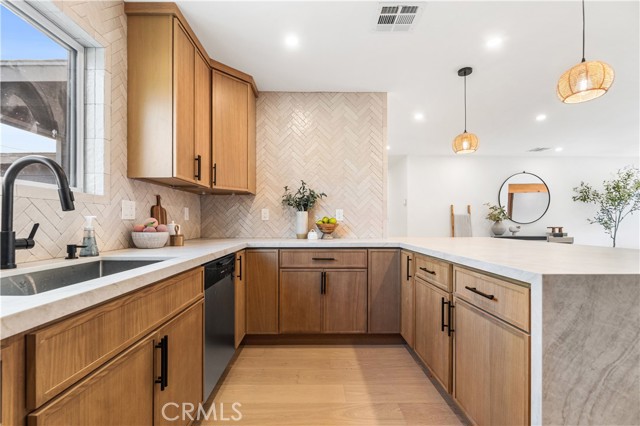 Detail Gallery Image 16 of 50 For 2642 Loftyview, Torrance,  CA 90505 - 3 Beds | 2/1 Baths