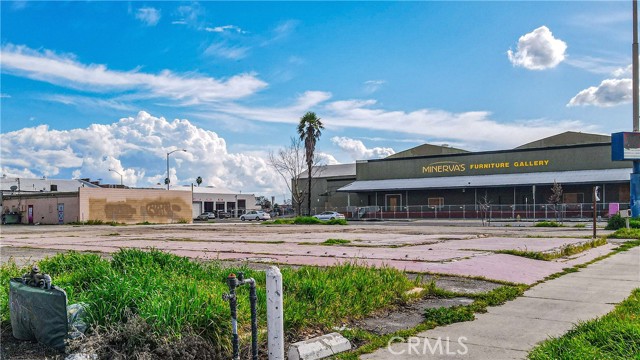 1616 Martin Luther King Jr Way, Merced, California 95340, ,Commercial Lease,For Rent,1616 Martin Luther King Jr Way,CRMC24045105