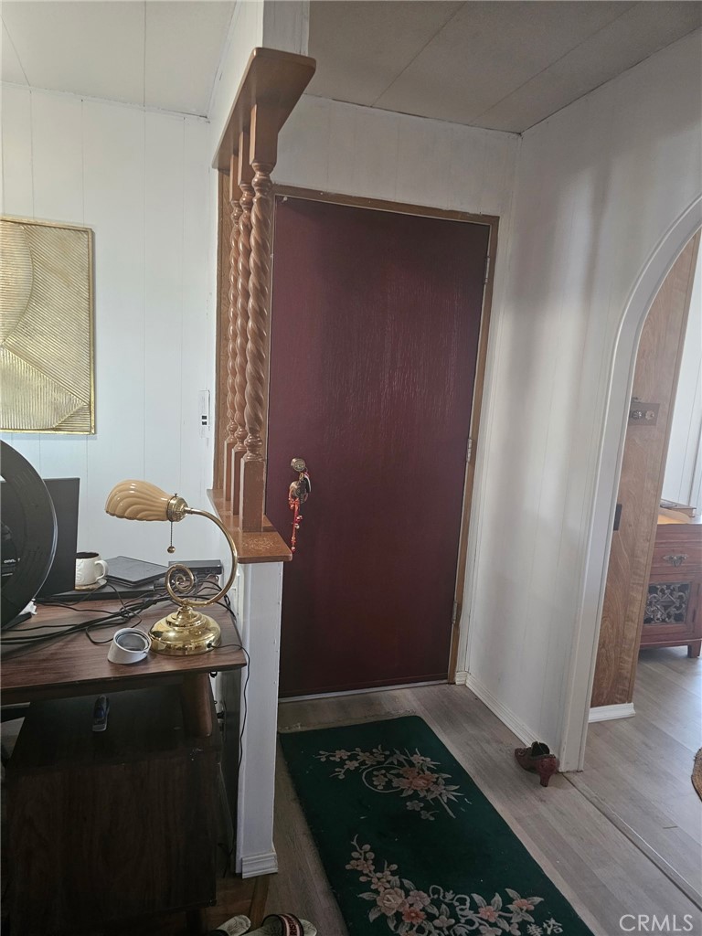 https://media.crmls.org/medias/13e6b8ff-6b15-439e-b50d-6fc1233adf4a.jpg?preset=X-Large