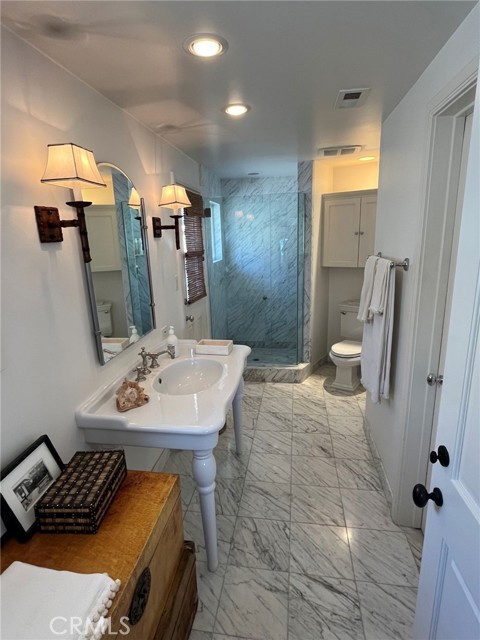 2636 Bayshore Drive, Newport Beach CA: https://media.crmls.org/medias/13e74b0f-b939-4840-9eec-b012f21e4a26.jpg