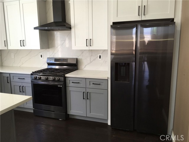 Detail Gallery Image 9 of 51 For 609 Raphael Dr, Corona,  CA 92882 - 4 Beds | 2/1 Baths