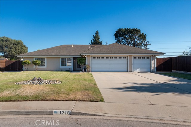 1216 Shady Glen Court, Santa Maria CA: https://media.crmls.org/medias/13e80c27-d07e-4199-ae9a-59cdc80e7513.jpg