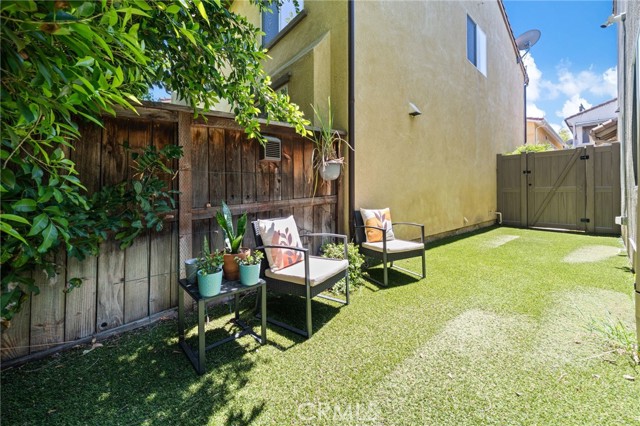 Detail Gallery Image 33 of 35 For 16741 Tim Ln, Van Nuys,  CA 91406 - 4 Beds | 3 Baths