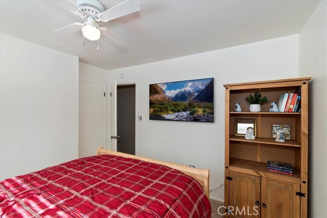 Detail Gallery Image 23 of 48 For 180 Joaquin Miller, Lake Arrowhead,  CA 92352 - 3 Beds | 2/1 Baths
