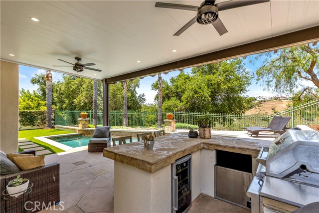 57 Hillrise, Rancho Santa Margarita CA: https://media.crmls.org/medias/13e9eb1b-4dd0-4f4c-807b-3326c6bf4f99.jpg