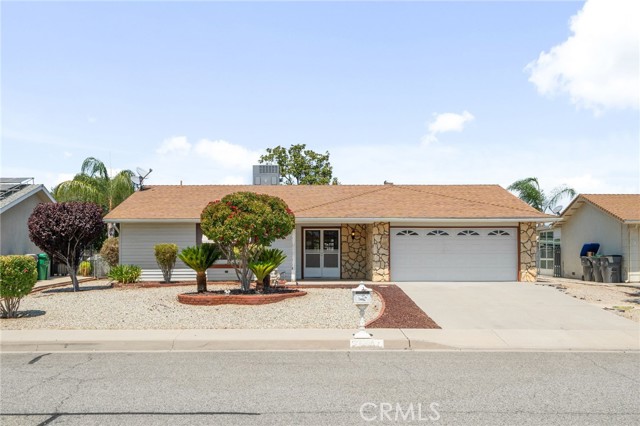 Detail Gallery Image 1 of 32 For 27650 Boston Dr, Menifee,  CA 92586 - 2 Beds | 2 Baths