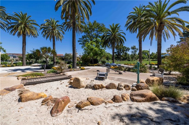 Detail Gallery Image 69 of 70 For 126 Interval, Irvine,  CA 92618 - 5 Beds | 4 Baths