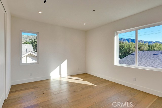 Detail Gallery Image 13 of 16 For 1688 1/2 N Sierra Bonita, Pasadena,  CA 91104 - 3 Beds | 2 Baths