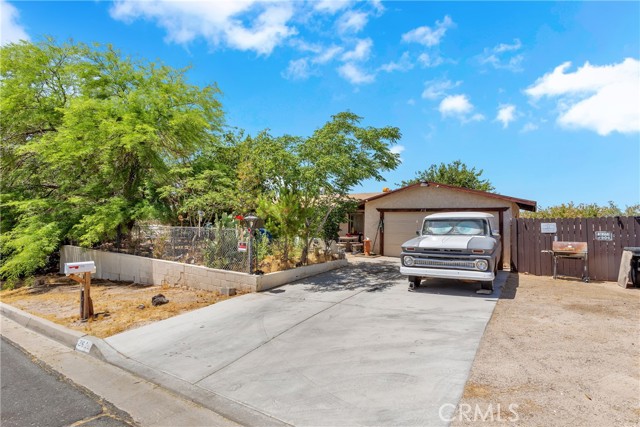 Detail Gallery Image 1 of 1 For 216 Norwich Ct, Barstow,  CA 92311 - 4 Beds | 2 Baths