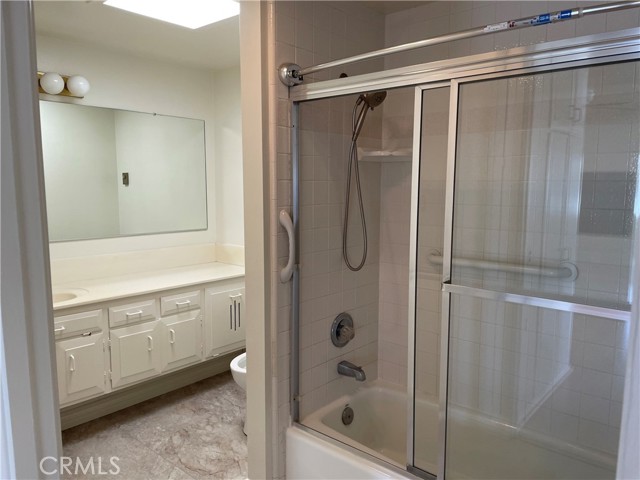 Detail Gallery Image 15 of 24 For 1360 Weeburn M4 79f 79f,  Seal Beach,  CA 90740 - 2 Beds | 1 Baths