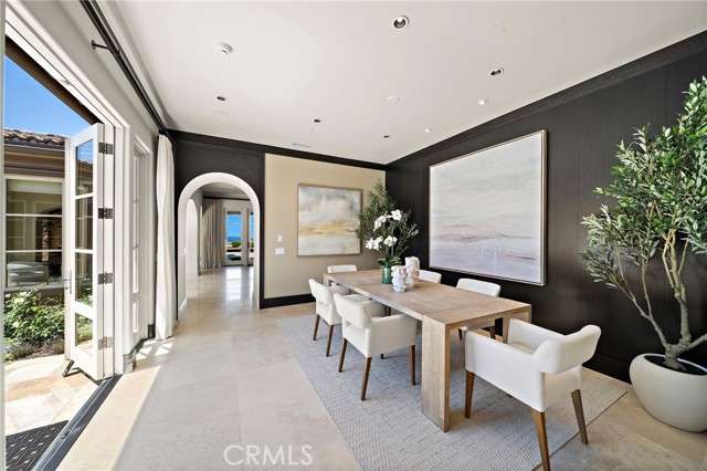 39 Sarteano Dr., Newport Coast CA: https://media.crmls.org/medias/13ebf3e4-09ea-4b7a-8bbc-db916c1d8dff.jpg