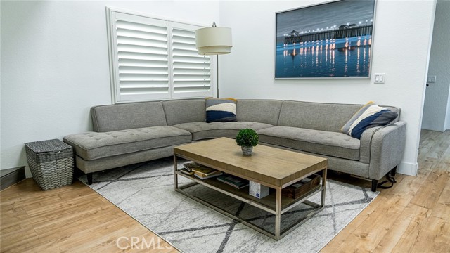 1109 Alabama St, Huntington Beach CA: https://media.crmls.org/medias/13ec3209-3604-4ab5-bb6a-87143970417c.jpg