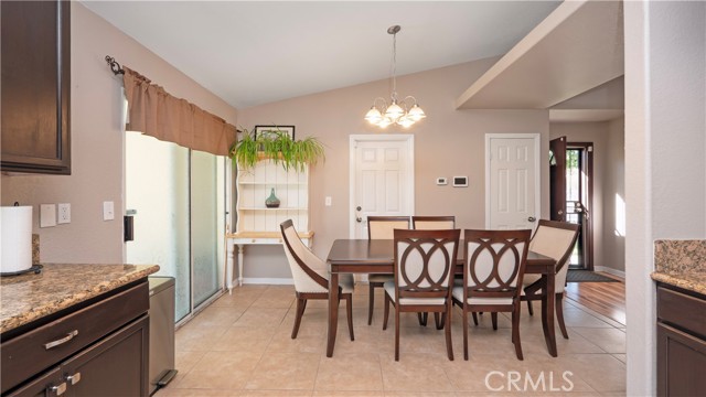 Detail Gallery Image 11 of 37 For 2745 Acacia Ave, San Bernardino,  CA 92405 - 3 Beds | 2 Baths