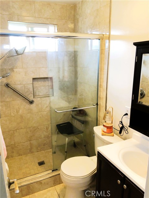 Detail Gallery Image 25 of 42 For 8808 Olive, Bellflower,  CA 90706 - 3 Beds | 2 Baths