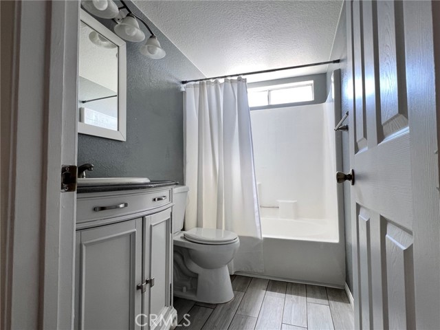 Image 8 of 20 For 110 Peppertree Drive