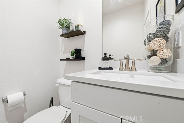 Detail Gallery Image 16 of 39 For 4156 Sitio Cielo, Oceanside,  CA 92057 - 3 Beds | 2/1 Baths