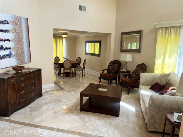 Detail Gallery Image 17 of 58 For 24633 Stagg St, West Hills,  CA 91304 - 5 Beds | 3 Baths
