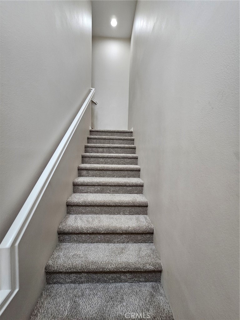 https://media.crmls.org/medias/13eed942-5339-40b1-a1ac-7d085abb1cd6.jpg?preset=X-Large