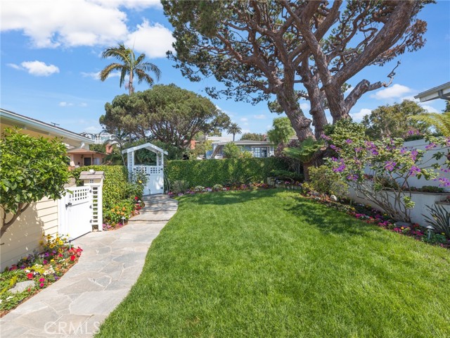 3509 Poinsettia Avenue, Manhattan Beach, California 90266, 4 Bedrooms Bedrooms, ,2 BathroomsBathrooms,Residential,Sold,Poinsettia,SB21155019