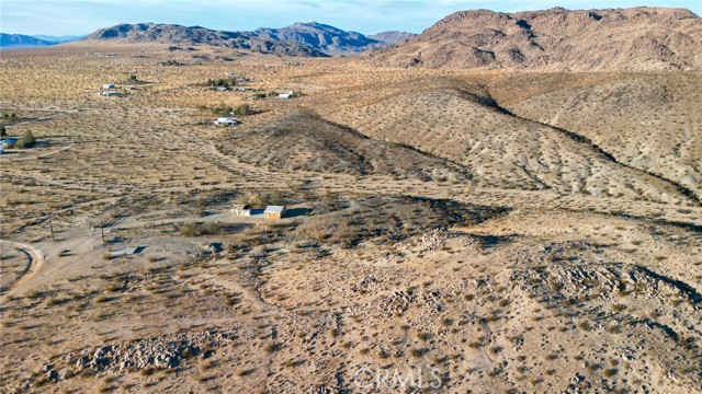 Detail Gallery Image 10 of 31 For 5211 Dusty Mile Rd, Landers,  CA 92285 - – Beds | – Baths