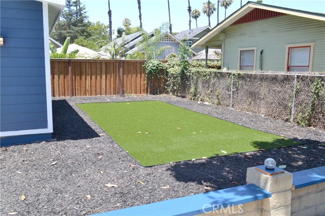 Detail Gallery Image 26 of 32 For 215 N Olive St, Anaheim,  CA 92805 - 3 Beds | 2/1 Baths