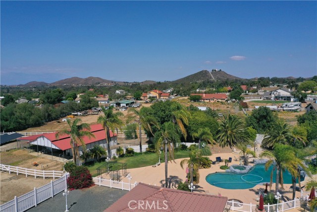 17470 Vanderhill Circle, Perris CA: https://media.crmls.org/medias/13f0078f-3cc4-4352-908f-035e97821859.jpg