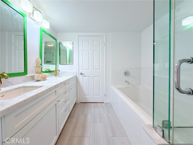 Detail Gallery Image 19 of 50 For 1129 Larrabee St #10,  West Hollywood,  CA 90069 - 2 Beds | 2 Baths