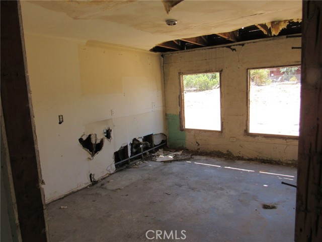 Detail Gallery Image 8 of 28 For 8626 La Contenta Rd, Yucca Valley,  CA 92284 - 2 Beds | 1 Baths