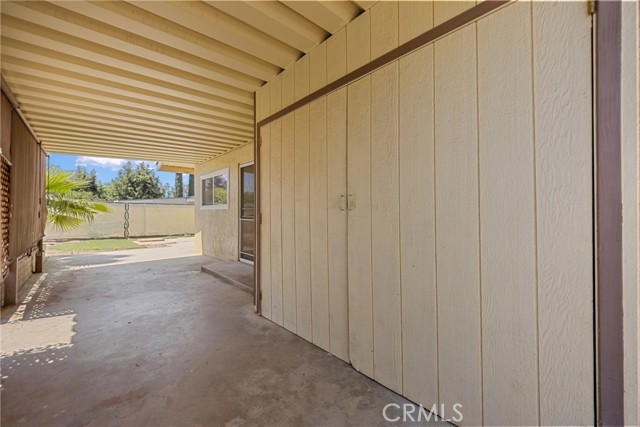 10880 Noble Street, Cherry Valley CA: https://media.crmls.org/medias/13f103e9-13e6-462d-8f91-aedca1038340.jpg
