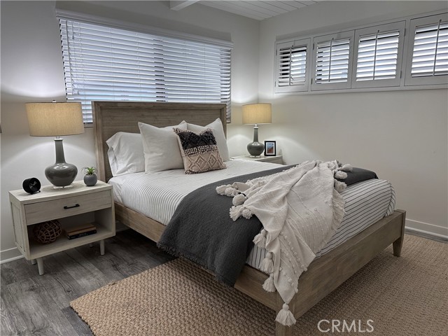 Detail Gallery Image 11 of 32 For 440 29th St, Manhattan Beach,  CA 90266 - 2 Beds | 2 Baths