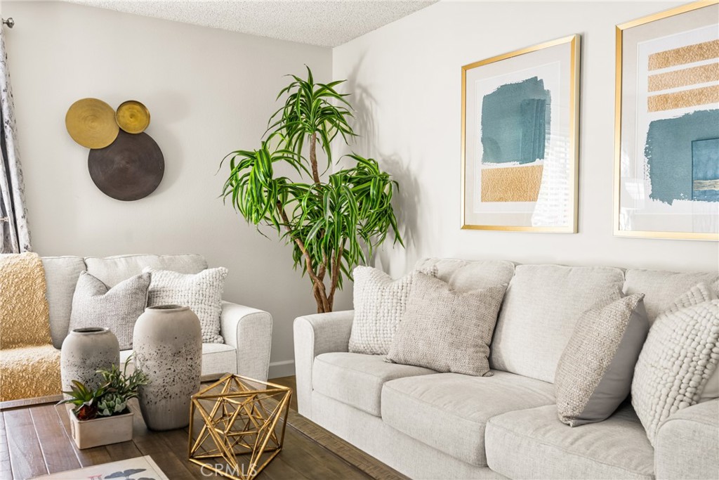 13F156D6 19A4 4557 B01D 769A0C0Eb58F 38 Woodleaf, Irvine, Ca 92614 &Lt;Span Style='BackgroundColor:transparent;Padding:0Px;'&Gt; &Lt;Small&Gt; &Lt;I&Gt; &Lt;/I&Gt; &Lt;/Small&Gt;&Lt;/Span&Gt;