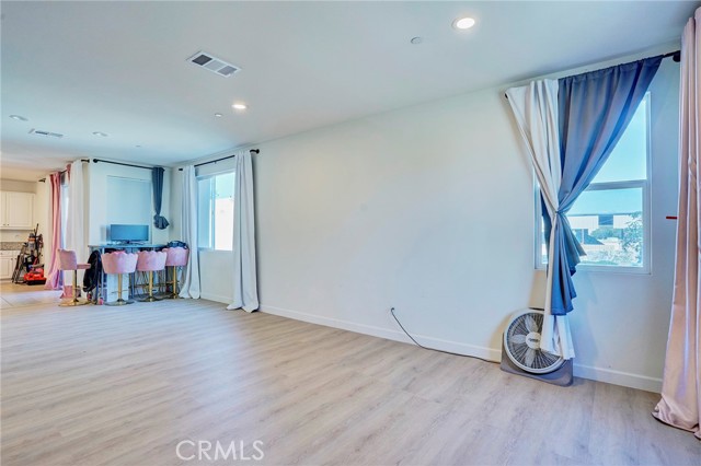 Detail Gallery Image 20 of 49 For 314 N Standard, Santa Ana,  CA 92701 - 4 Beds | 3/1 Baths