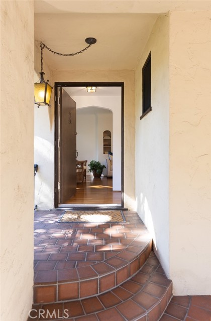 Detail Gallery Image 6 of 36 For 2305 N Flower St, Santa Ana,  CA 92706 - 3 Beds | 2 Baths