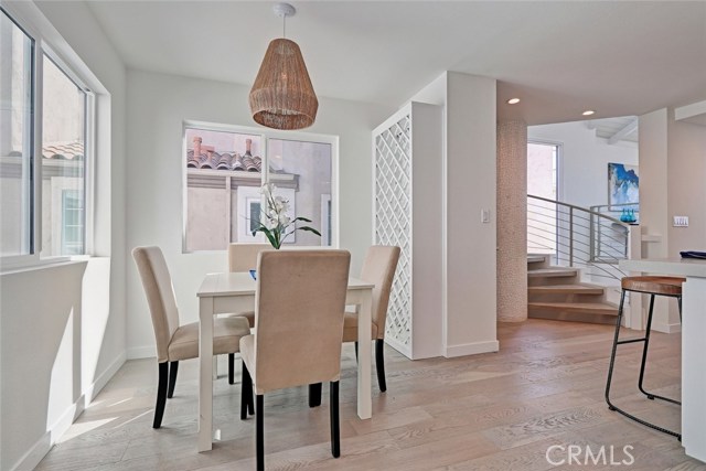 324 Bayview Drive, Hermosa Beach, California 90254, 3 Bedrooms Bedrooms, ,3 BathroomsBathrooms,Residential,Sold,Bayview,SB17236380