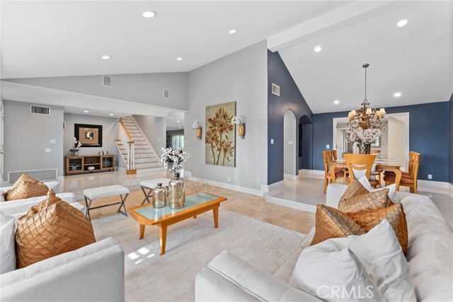 Detail Gallery Image 10 of 63 For 8690 Los Coyotes Dr, Buena Park,  CA 90621 - 6 Beds | 4/1 Baths