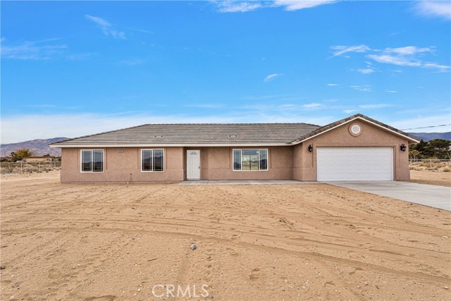 Detail Gallery Image 1 of 1 For 36135 Sutter St, Lucerne Valley,  CA 92356 - 4 Beds | 2 Baths