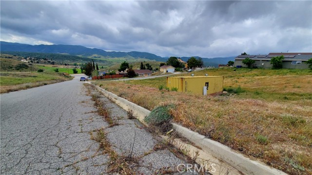 0 Limeridge Dr, Lake Elizabeth CA: https://media.crmls.org/medias/13f3abdf-7d4a-4273-ad6b-1873e8c429d9.jpg