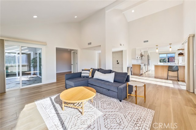 Detail Gallery Image 10 of 30 For 12 Lakeview, Irvine,  CA 92604 - 3 Beds | 2 Baths