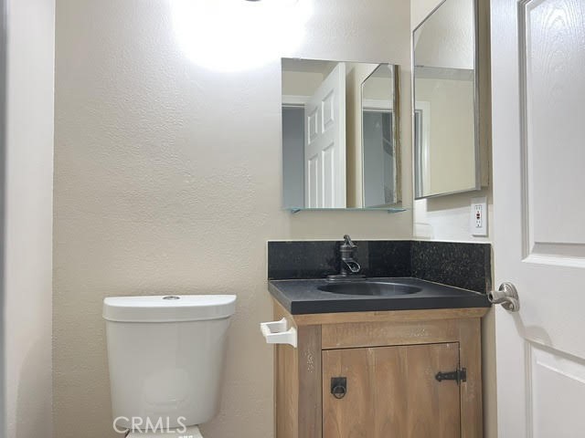 Detail Gallery Image 8 of 18 For 8321 Burnet 3 Ave #3,  North Hills,  CA 91343 - 3 Beds | 1/1 Baths
