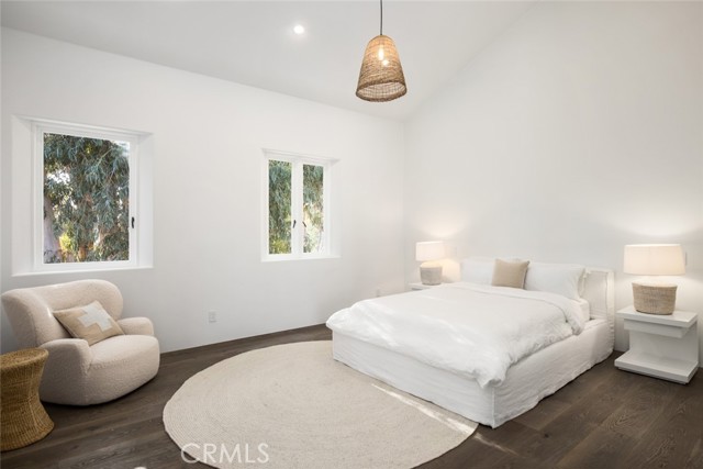 27405 Pacific Coast Highway, Malibu CA: https://media.crmls.org/medias/13f42a82-c5c5-4977-8ee5-e5d700af4b1a.jpg