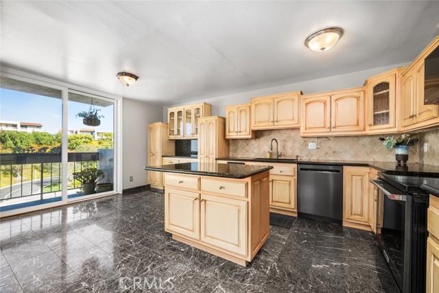 28121 Highridge Road, Rancho Palos Verdes, California 90275, 2 Bedrooms Bedrooms, ,2 BathroomsBathrooms,Residential,For Sale,Highridge,OC25033082