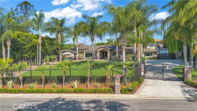 959 Rodeo, Fullerton CA: https://media.crmls.org/medias/13f538ed-a631-473f-8d0c-836e56b3d506.jpg