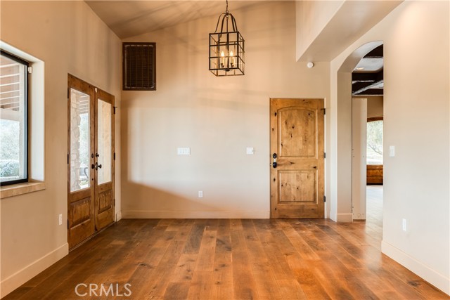 Detail Gallery Image 21 of 75 For 3230 Nacimiento Lake Dr, Paso Robles,  CA 93446 - 7 Beds | 3/1 Baths