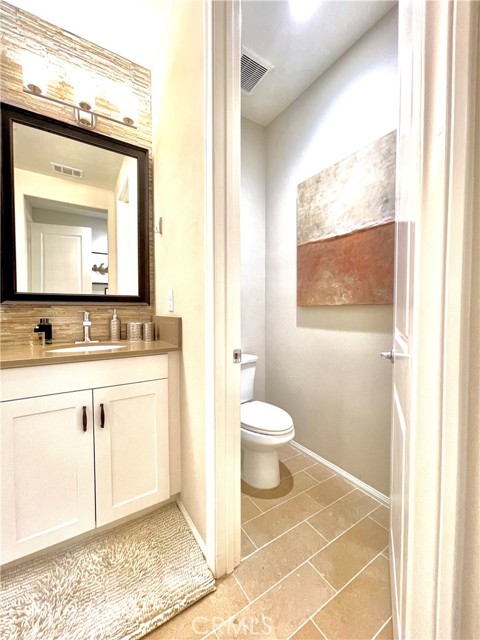 Detail Gallery Image 21 of 33 For 402 Nuez St, Camarillo,  CA 93012 - 3 Beds | 2/1 Baths