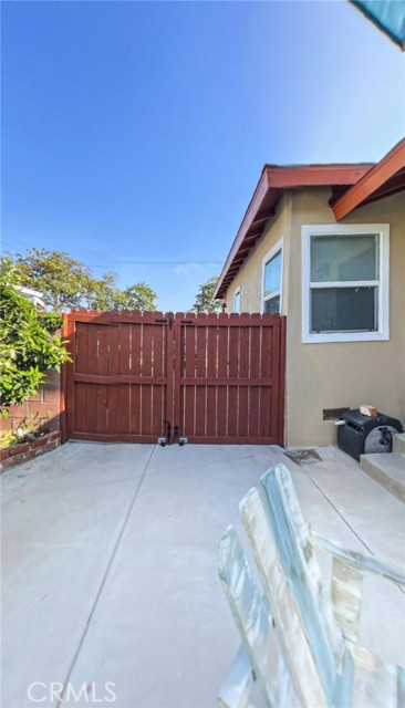 2704 184 Street, Redondo Beach, California 90278, 3 Bedrooms Bedrooms, ,1 BathroomBathrooms,Residential,Sold,184,FR23189344